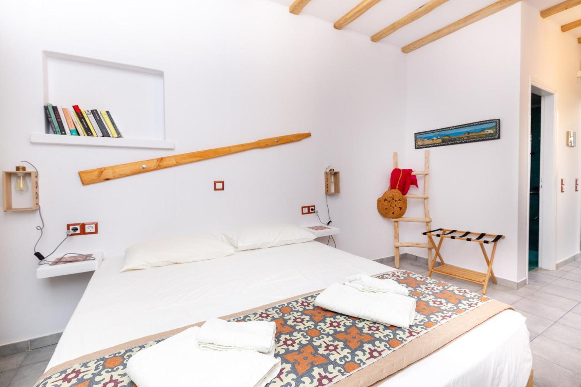 Ailouros Summer Hotel Schoinoussa Esterno foto