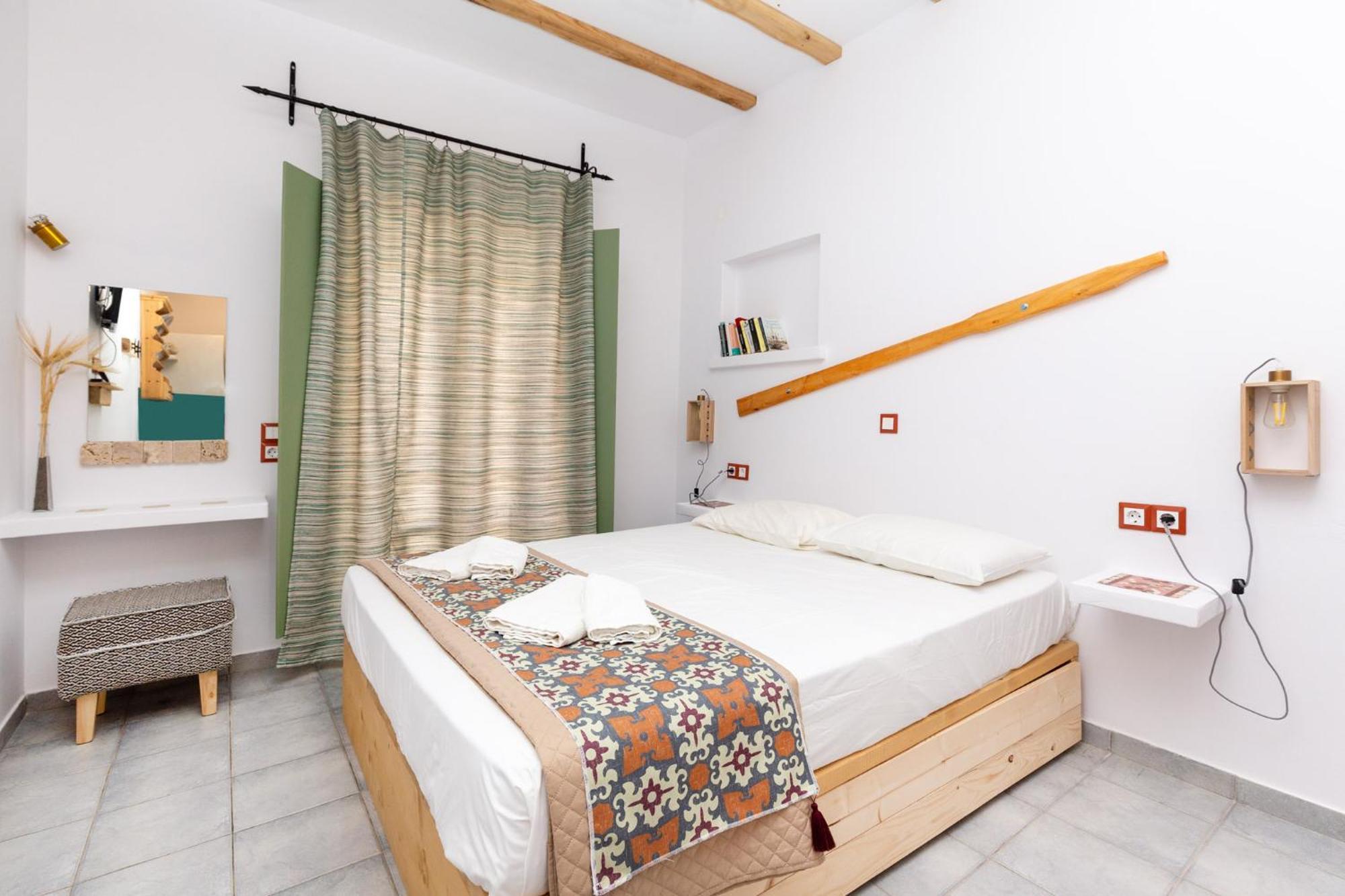 Ailouros Summer Hotel Schoinoussa Esterno foto